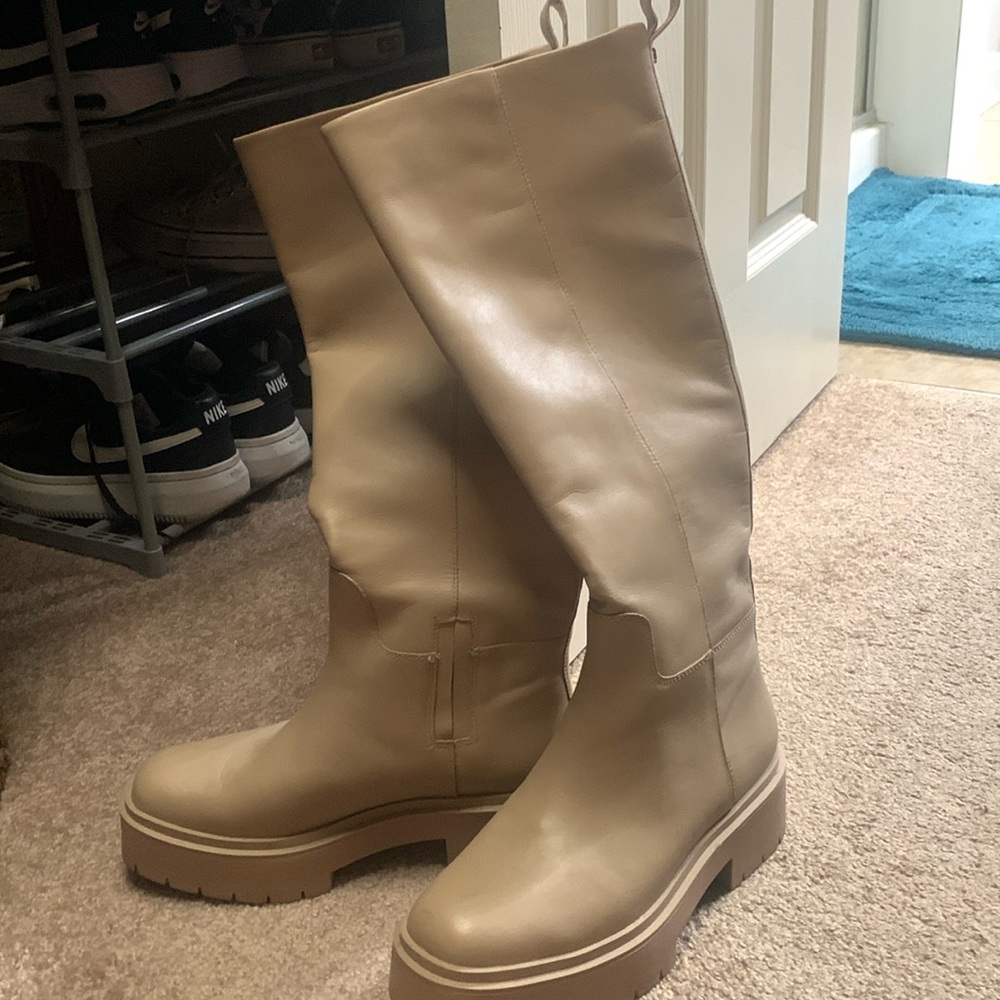 Sam Edelman boots. Tan worn once for couple hours size 8